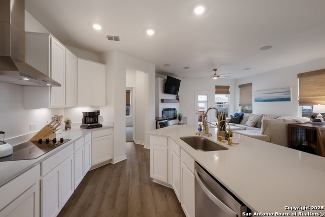 Image 5 of 23 For 215 Granite Shores W