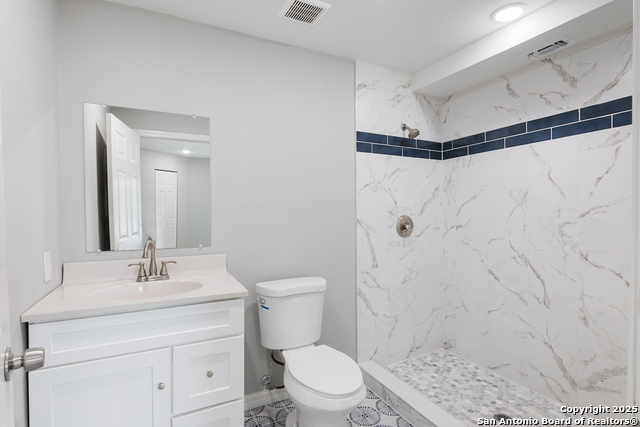 Image 19 of 35 For 322 Glamis  