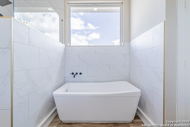 Image 21 of 37 For 16923 Rancho Escondido