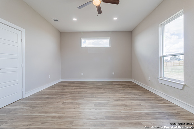 Image 29 of 37 For 16923 Rancho Escondido