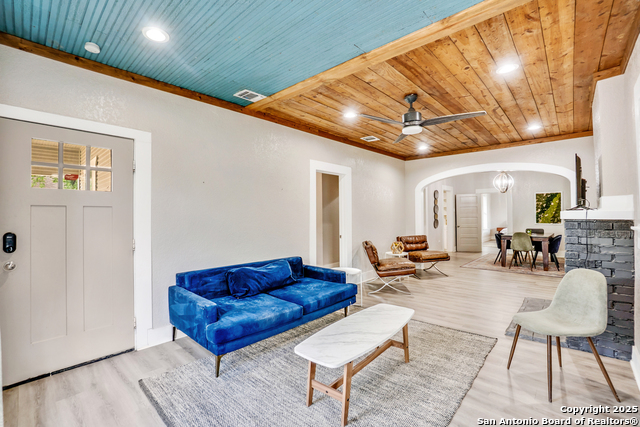 Image 11 of 26 For 1108 Center