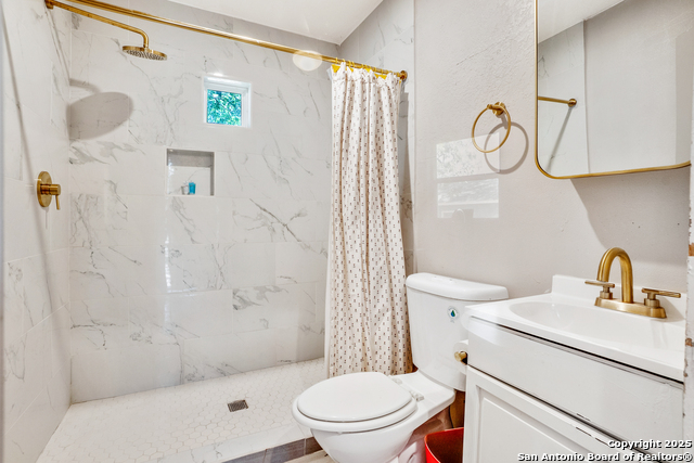 Image 25 of 26 For 1108 Center