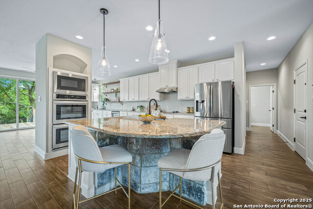 Image 10 of 47 For 1621 Angolo  