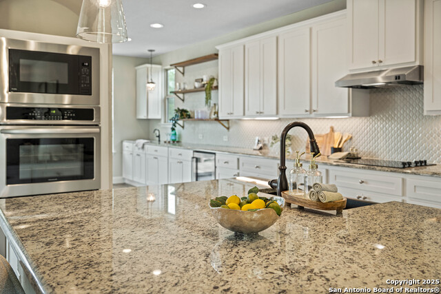 Image 14 of 47 For 1621 Angolo  