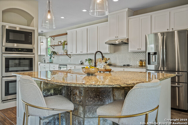 Image 15 of 47 For 1621 Angolo  