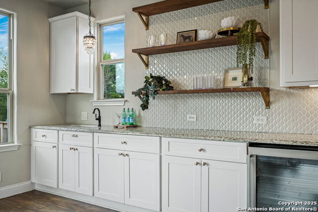 Image 17 of 47 For 1621 Angolo  