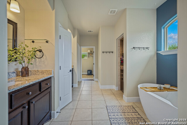 Image 24 of 47 For 1621 Angolo  