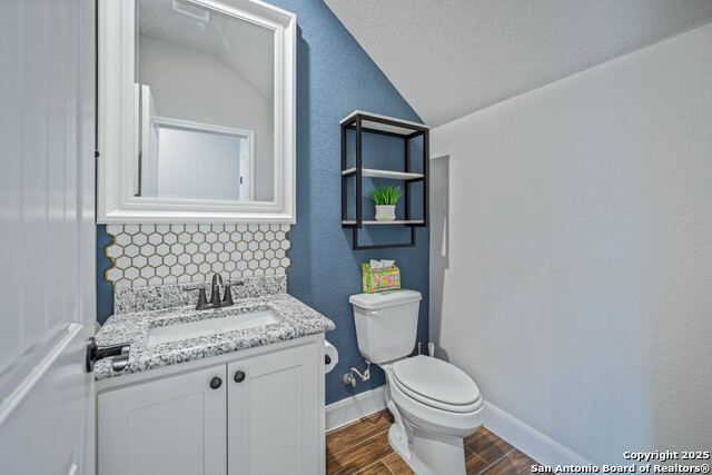 Image 30 of 47 For 1621 Angolo  