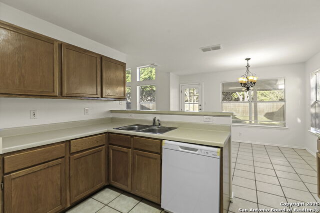 Listing photo id 10 for 7226 Burns Crossing