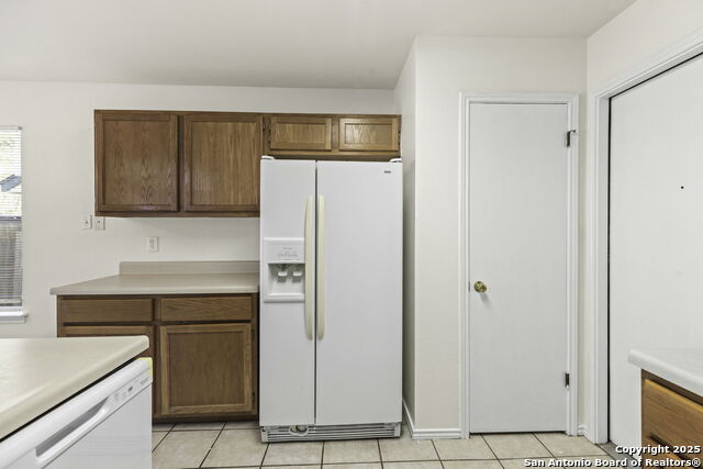 Listing photo id 11 for 7226 Burns Crossing