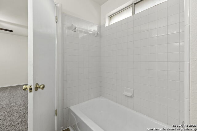 Listing photo id 14 for 7226 Burns Crossing