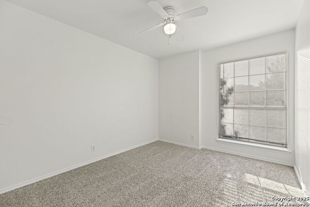 Listing photo id 15 for 7226 Burns Crossing