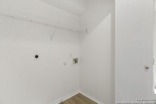 Listing photo id 23 for 7226 Burns Crossing