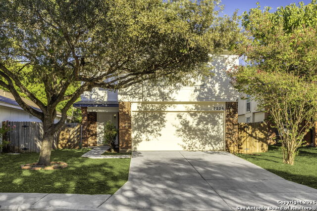 Listing photo id 2 for 7226 Burns Crossing