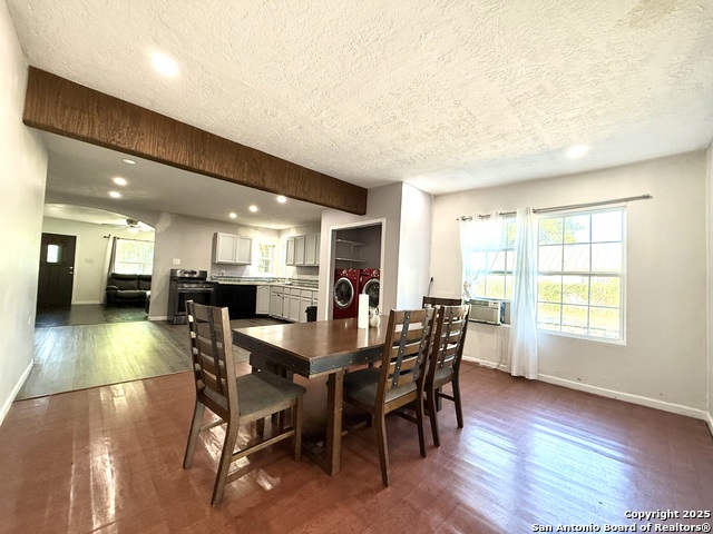 Image 14 of 33 For 105 Terrell Ave