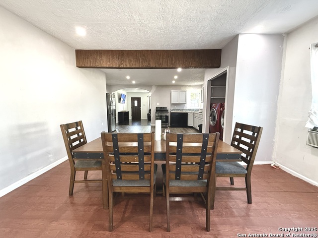 Image 15 of 33 For 105 Terrell Ave