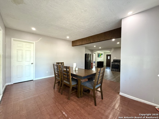 Image 16 of 33 For 105 Terrell Ave