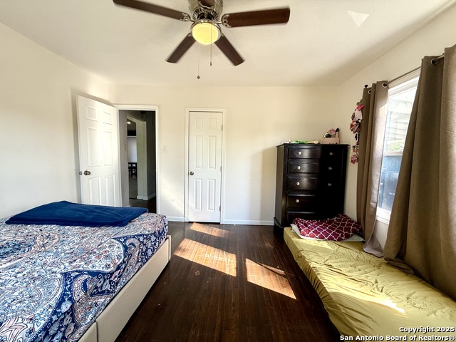 Image 18 of 33 For 105 Terrell Ave