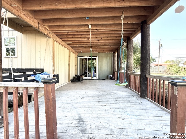 Image 30 of 33 For 105 Terrell Ave