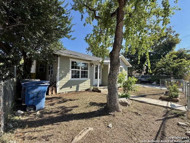 Image 4 of 33 For 105 Terrell Ave