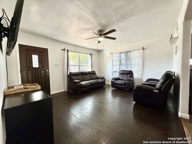 Image 8 of 33 For 105 Terrell Ave