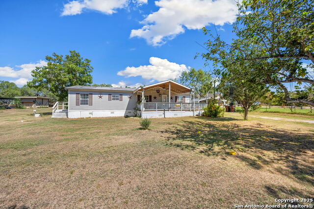 Image 3 of 21 For 8489 Elmendorf Lavernia