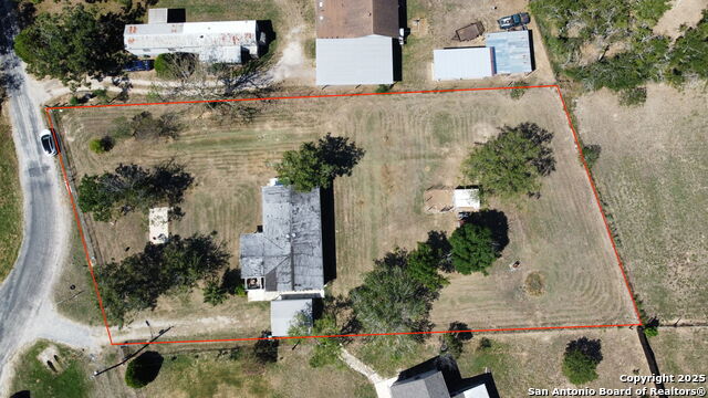 Image 5 of 21 For 8489 Elmendorf Lavernia