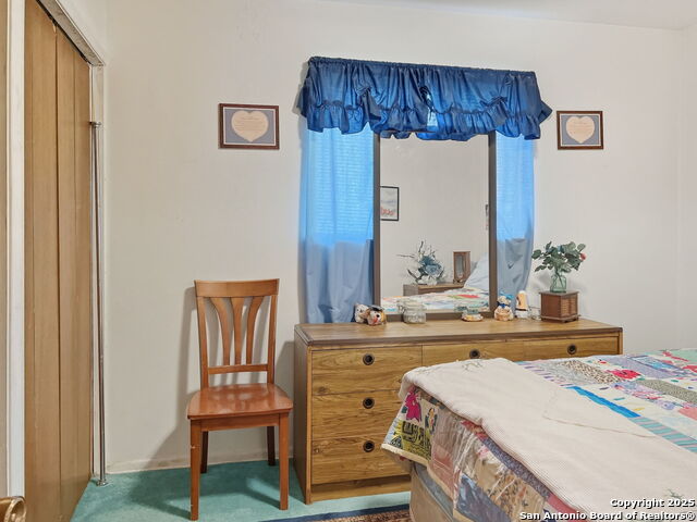 Listing photo id 18 for 4607 Belinda Lee
