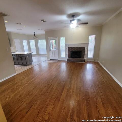 Image 11 of 45 For 2122 Chittim Pass Dr