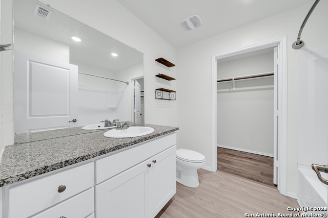 Listing photo id 10 for 603 Vermilion
