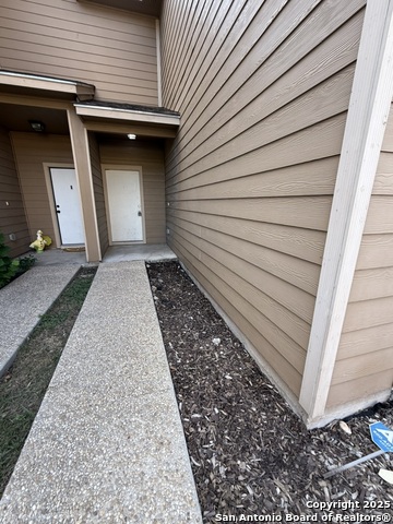 Image 2 of 18 For 17 Oak  