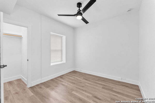 Image 17 of 21 For 1505 Woodlawn Ave W 1