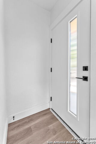 Image 21 of 21 For 1505 Woodlawn Ave W 1