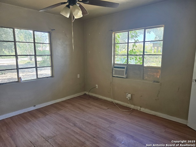 Image 12 of 23 For 122 Roesler  