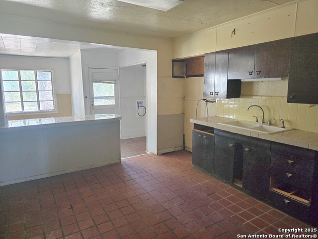 Image 7 of 23 For 122 Roesler  