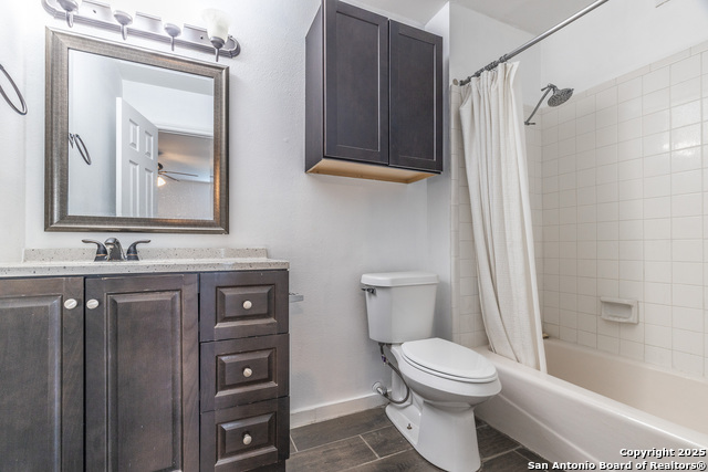 Listing photo id 19 for 405 Tanglewood Dr W