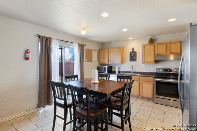 Image 5 of 17 For 10802 Terrace