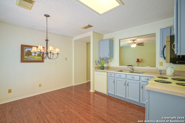 Image 14 of 32 For 6631 Evenridge Ln