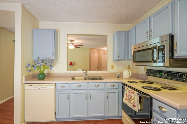 Image 15 of 32 For 6631 Evenridge Ln