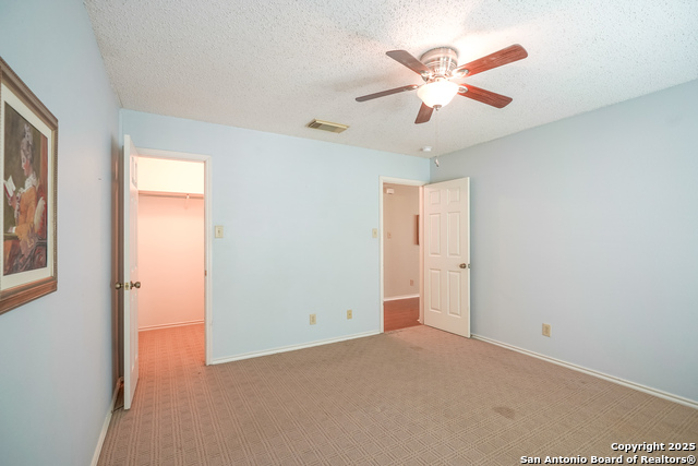 Image 21 of 32 For 6631 Evenridge Ln