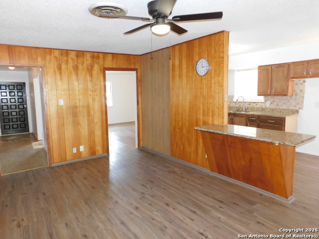 Image 12 of 19 For 1043 Gibbs  