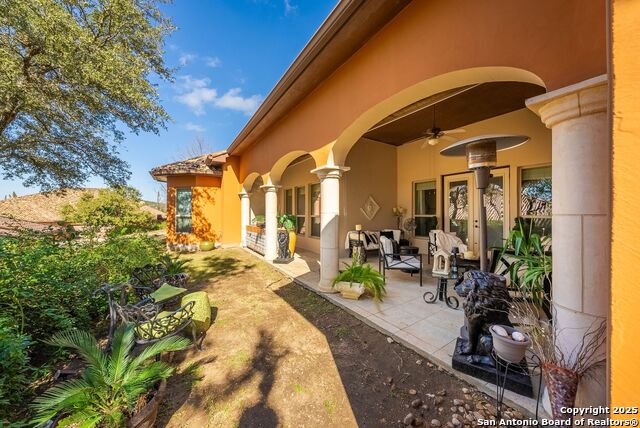 Listing photo id 31 for 6710 Ghia Ln