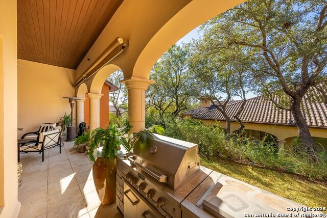 Listing photo id 36 for 6710 Ghia Ln