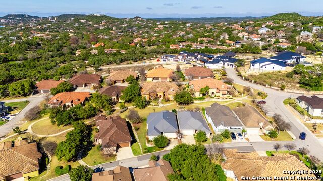Listing photo id 48 for 6710 Ghia Ln