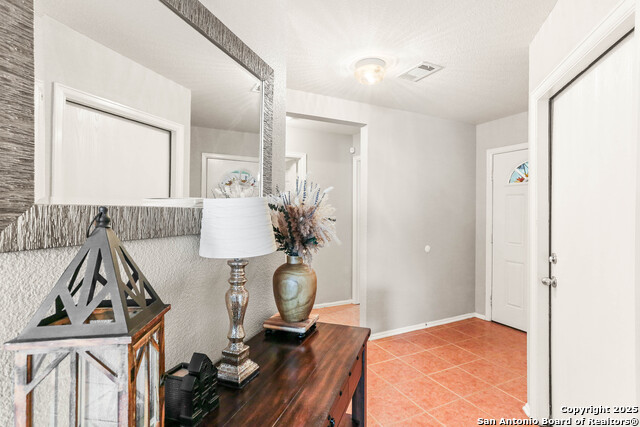 Image 4 of 25 For 3118 Shane