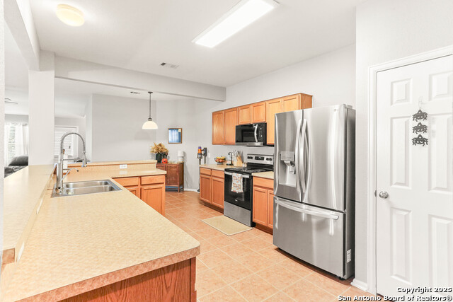 Image 7 of 25 For 3118 Shane