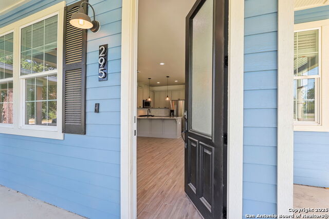 Listing photo id 9 for 295 East Ave S