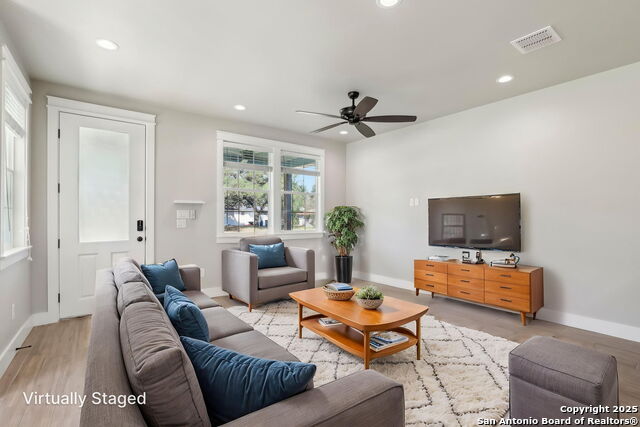 Listing photo id 13 for 295 East Ave S