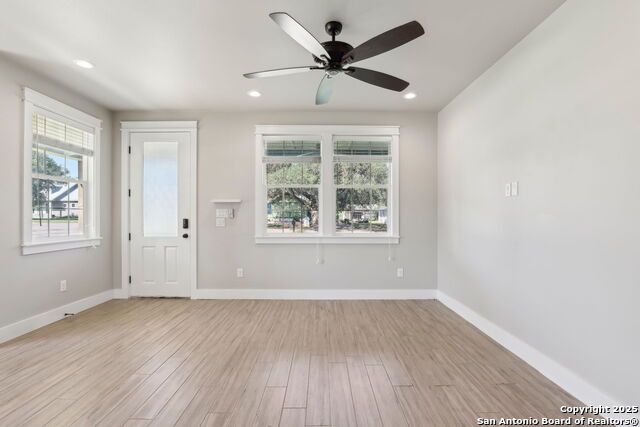 Listing photo id 15 for 295 East Ave S