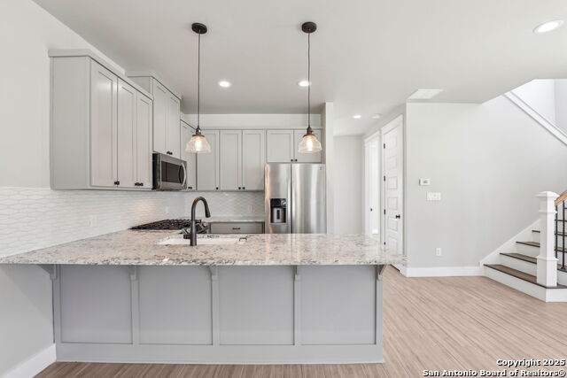 Listing photo id 21 for 295 East Ave S